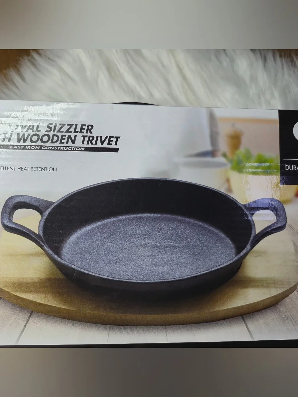 Cast Iron Oval Sizzler - Black with Wooden Trivet